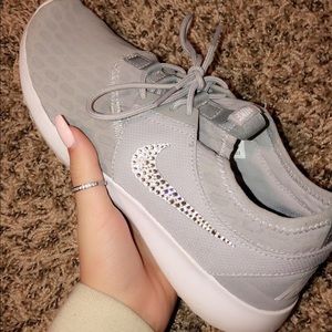 Nike (swarovski crystals)